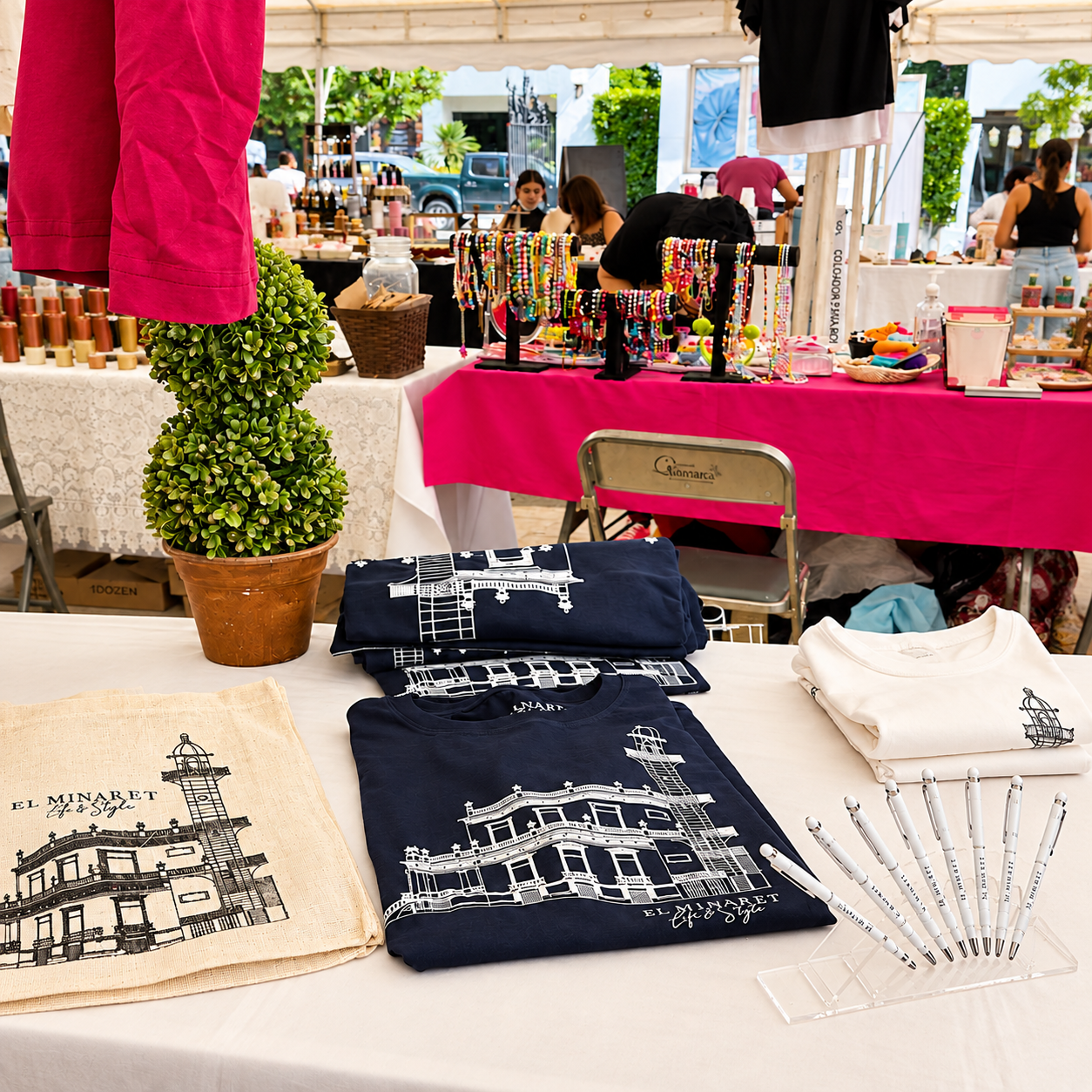 Productos yucatecos exhibidos en Vida Montejo Bazar